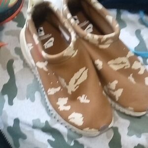 Nike  Brown Camouflage Sneakers